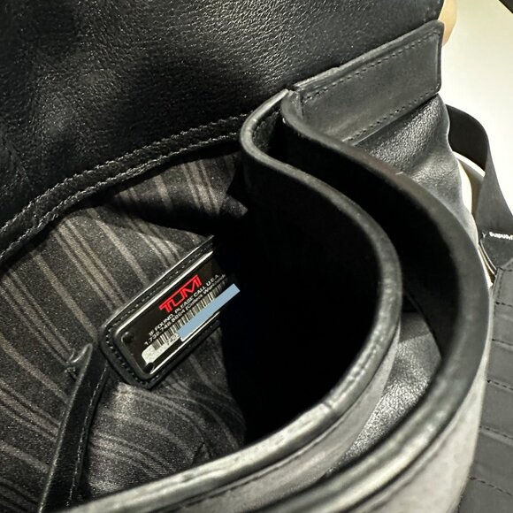 Vintage TUMI Black Leather Briefcase / Messenger Bag - Picture 5 of 6